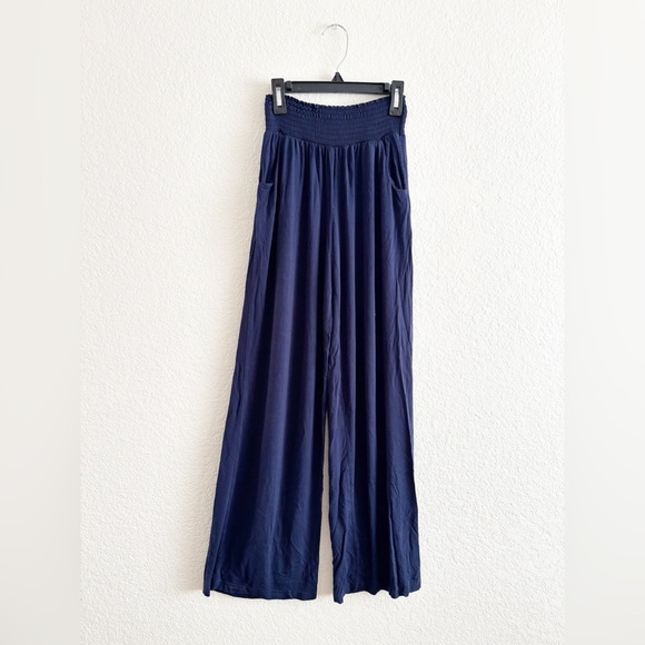 Chic Blue Wide Leg Pants with Flowing Silhouette - Picture 1 of 10